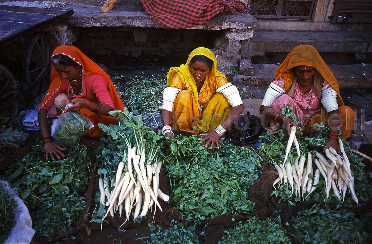 Street market, Jaisalmer, Rajasthan, India
(cod:India 11)